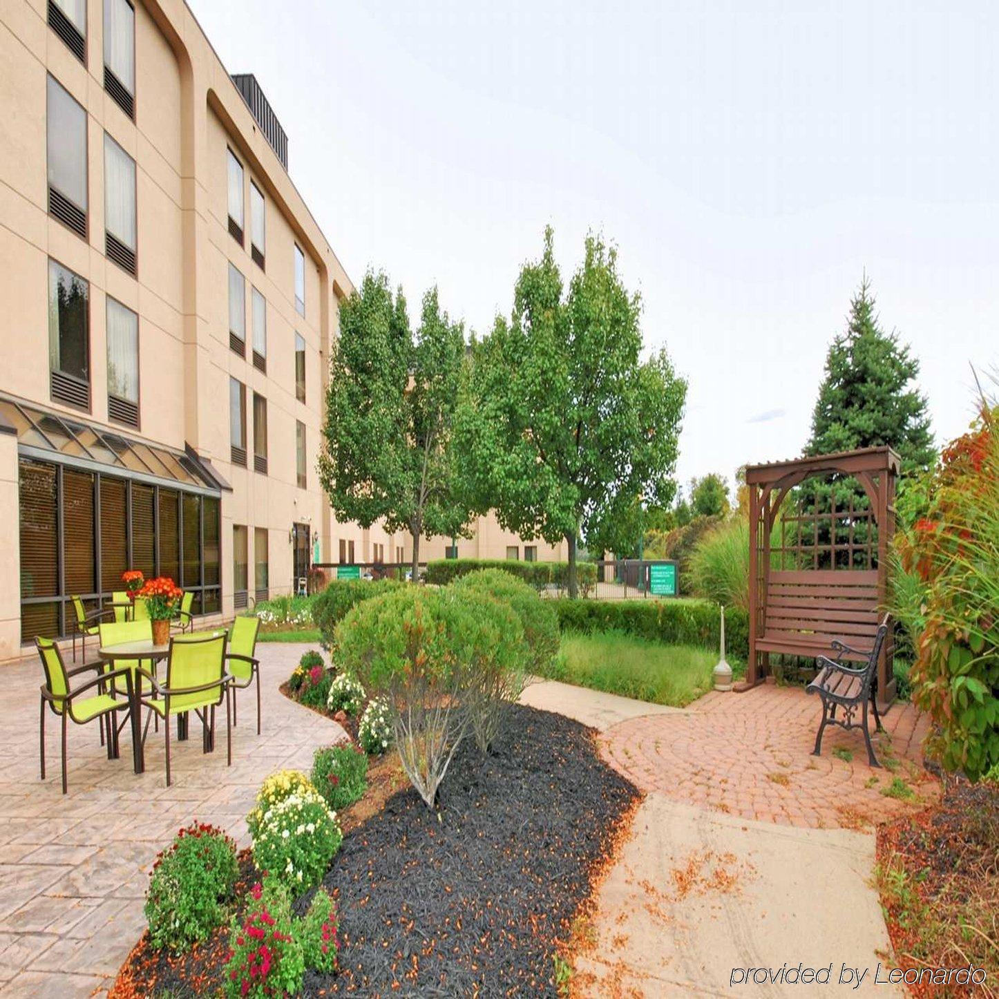 Hampton Inn Clinton Exterior foto